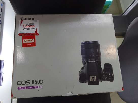 Canon 850D 18-135mm Lens image 2