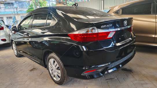 Honda Grace hybrid black 2017 2wd image 10