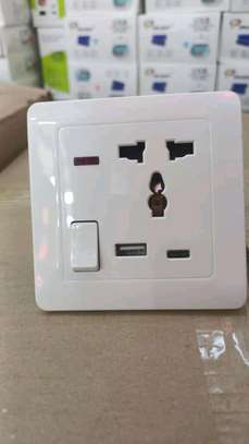 Electrical sockets and switches in wholesale image 4