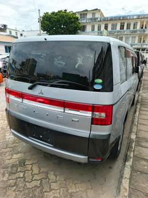 Mitsubishi Delica D5 image 47