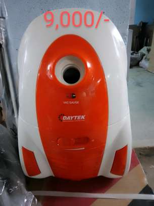 Daytek Vacuum Cleaner image 2