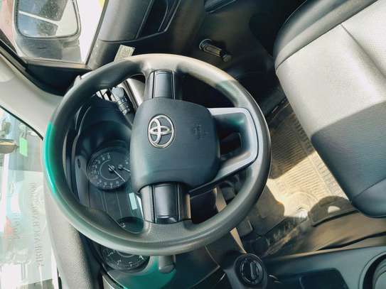 Toyota Hilux single cab 4wd 2016 image 8