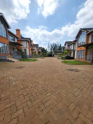 4 Bed Townhouse with En Suite in Kiambu Road image 9