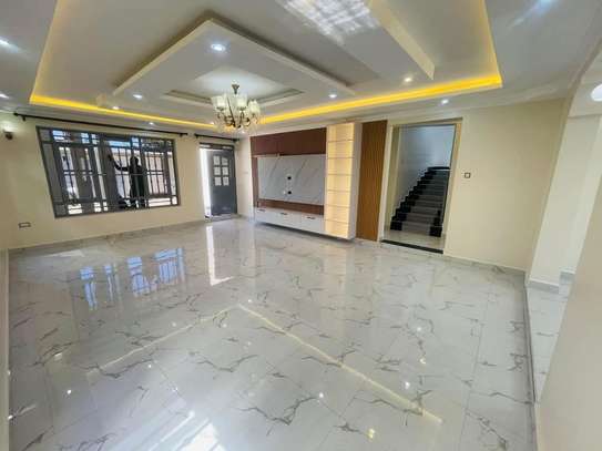 4 Bed Townhouse with En Suite at Mugutha image 2