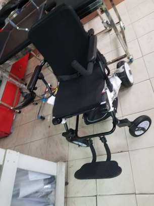 Electric wheelchair / foldable image 1