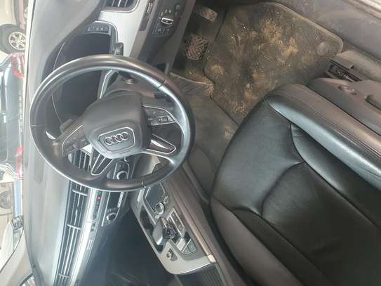 Audi Q7 image 5
