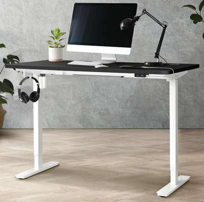 Office Desk: 1400mm Height Adjustable Office Desk image 3