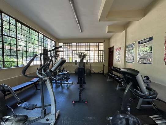 Serviced 3 Bed Apartment with En Suite at Statehouse image 14