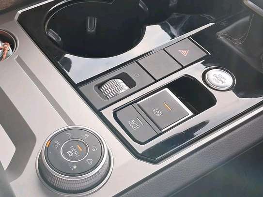 Volkswagen Touareg TDI 4MOTION 2019 Diesel image 8