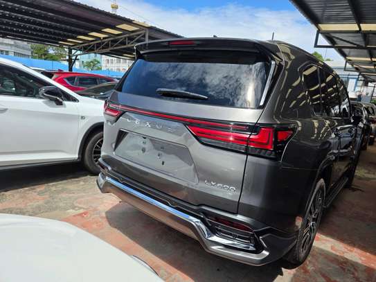 Lexus 600 image 3