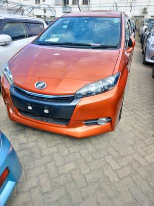 Toyota wish  orange image 9