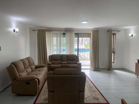 3 Bed Apartment with En Suite in Lavington image 3