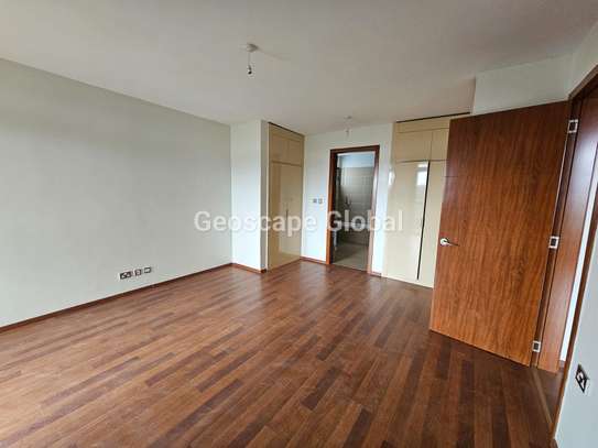3 Bed Apartment with En Suite in Muthaiga image 9