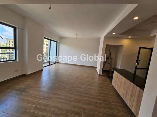 4 Bed Apartment with En Suite in Kilimani image 4