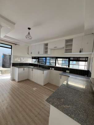 3 Bed House with En Suite at Near Spur Mall image 38