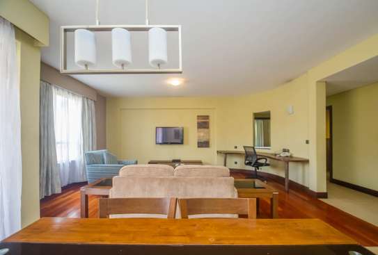 Serviced 2 Bed Apartment with En Suite at Ojijo Road image 6