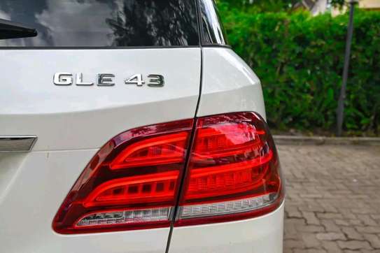 2016 Mercedes Benz GLE 43 image 8
