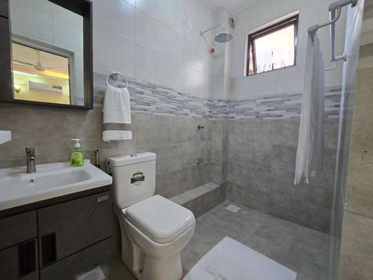 3 Bed Apartment with En Suite at Nyali image 6