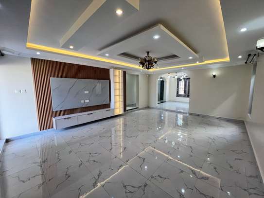 4 Bedroom Villa for sale image 2