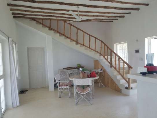 4 Bed House with En Suite in Malindi image 12
