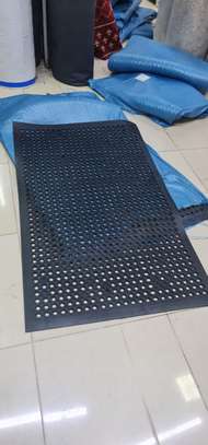Outdoor rubber mats image 1