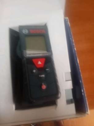 Bosch distance meter ( tape measure) image 3