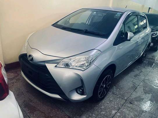 Toyota vitz 1300cc image 9