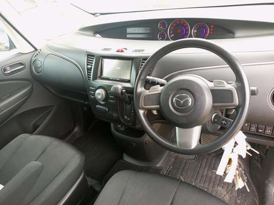 Mazda Biante image 6