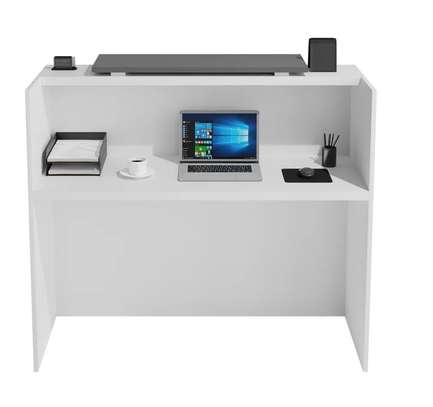 Office Desk: 1400mm Front Office Classic Desk image 2