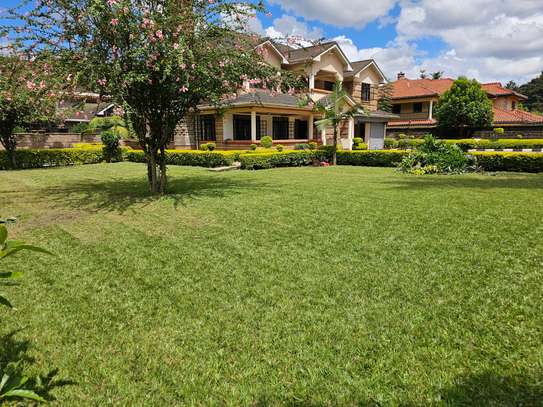 6 Bed House with En Suite at Runda image 5
