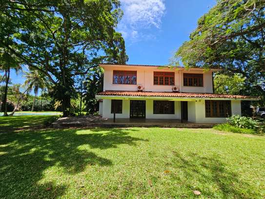 4 Bed House with En Suite in Nyali Area image 16