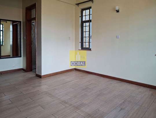 3 Bed Apartment with Lift in Parklands image 16
