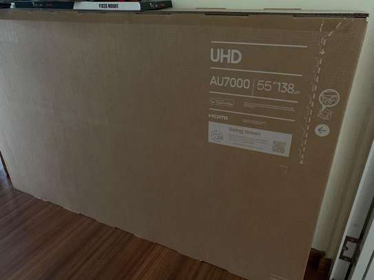 55 samsung UHD 4K BU8000 -New image 1