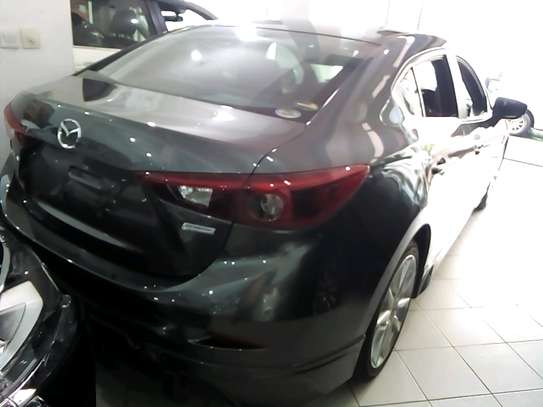 Mazda 3 grey image 2