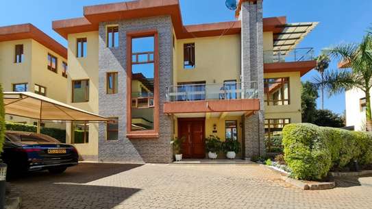 5 Bed Townhouse with Aircon in Lavington image 4