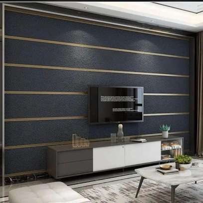 FITTED QUALITY WALL PAPERS image 3