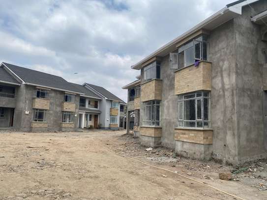 4 Bed House with En Suite at Five Star Road image 8