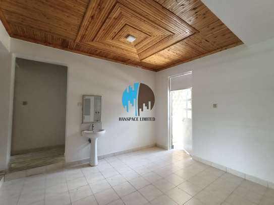 5 Bed Townhouse with En Suite at Karen image 13