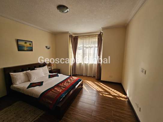 Furnished 2 Bed Apartment with En Suite in Brookside image 3