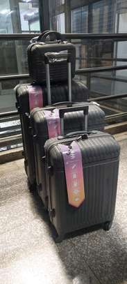 3-Piece Hard Shell Luggage Set Black Durable image 2