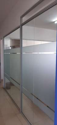 office partitions image 1