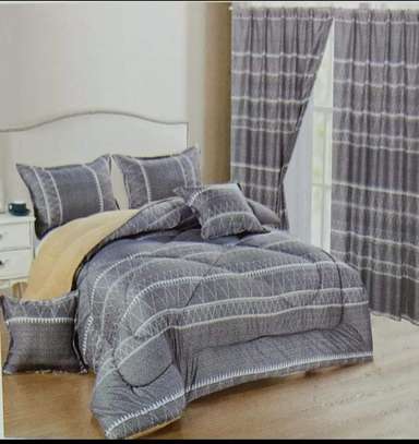BEAUTIFUL MATCHING CURTAINS AND DUVETS image 8