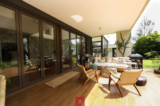 5 Bed Villa with En Suite at Miotoni image 7