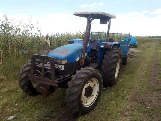 TT75 New holland Tractor image 3