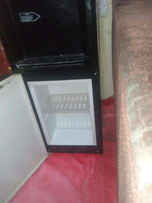 Water dispenser image 3