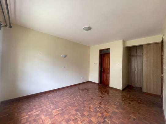 5 Bed Townhouse with En Suite in Lavington image 19