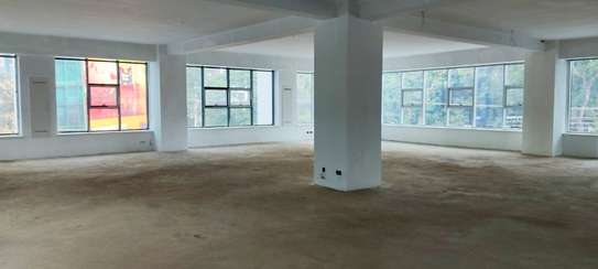 3,696 ft² Office with Lift in Westlands Area image 7