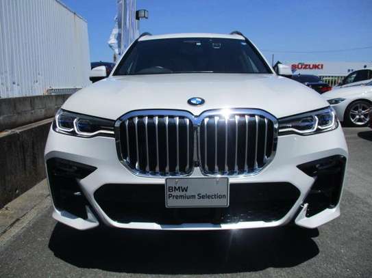 BMW X7 2021 image 1