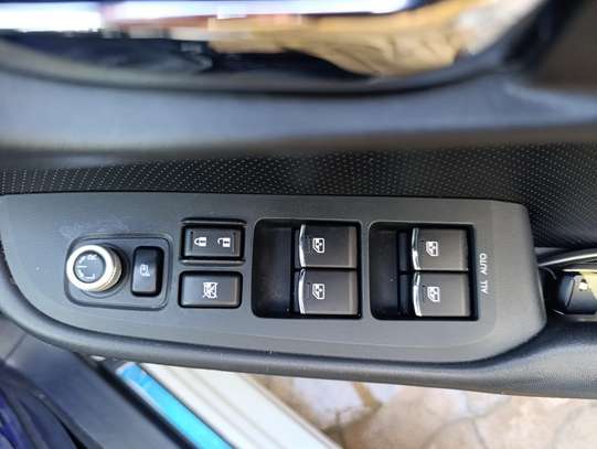 Subaru Legacy 2018 white image 3