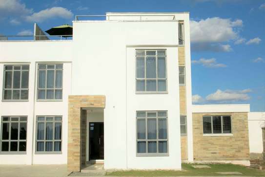 5 Bed Townhouse with En Suite in Syokimau image 10